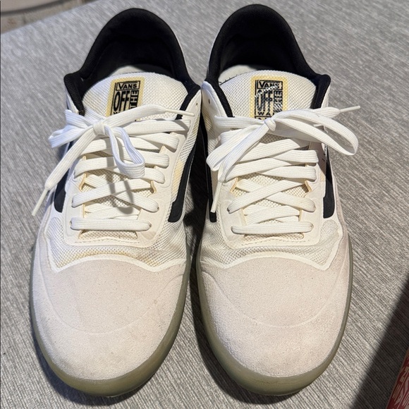 Vans AVE Sneakers with Translucent Sole - Picture 5 of 10